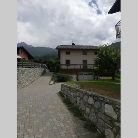 Апартаменты Ampio Appartamento 6 Posti Letto A 3 Km Da Aosta *