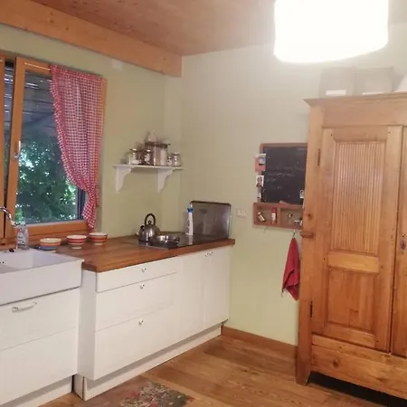 Ampio Appartamento 6 Posti Letto A 3 Km Da Aosta Apartmán *